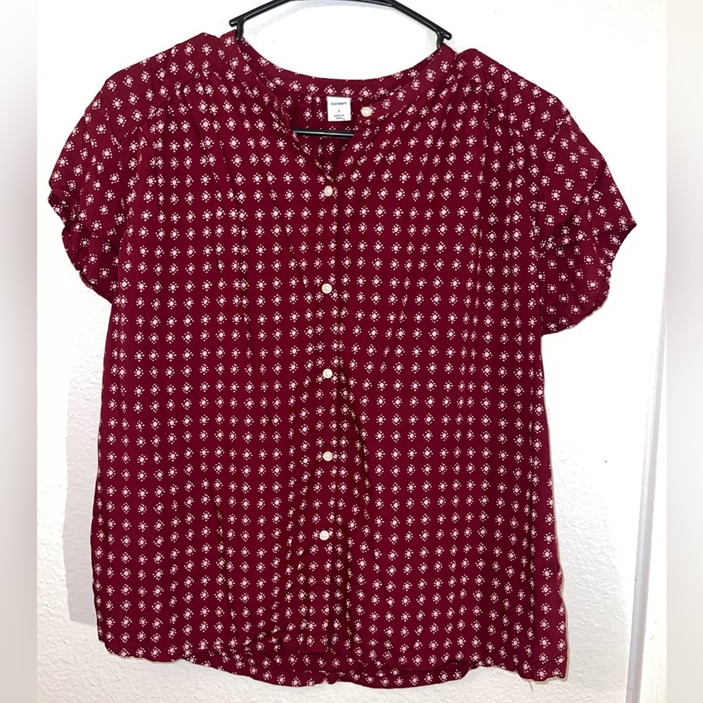 Printed Button-Front Blouse for Women Small Burgandy Geo Print